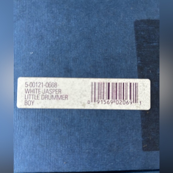 Wedgwood Jasper Ornament Little Drummer Boy - Picture 4 of 4